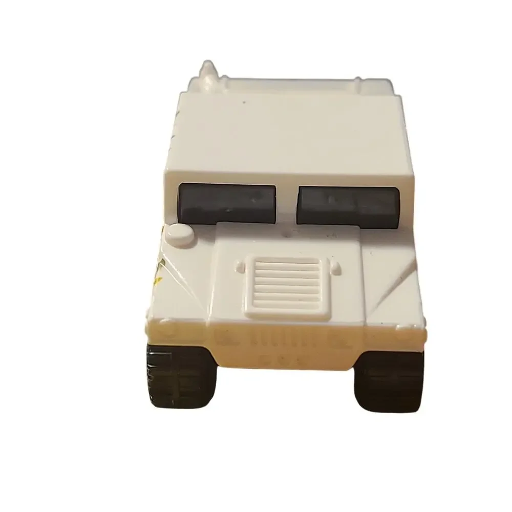 Hot Wheels Hummer * Dino Riders * White Camo * 2014 * Malaysia
